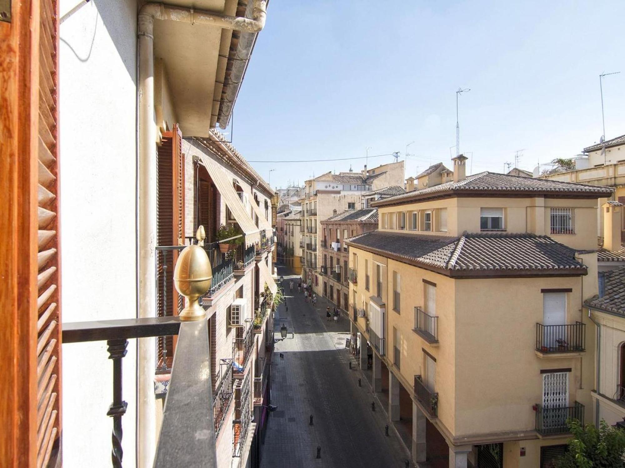 Glow And Elegant Apartment In Granada Center Free Parking Экстерьер фото