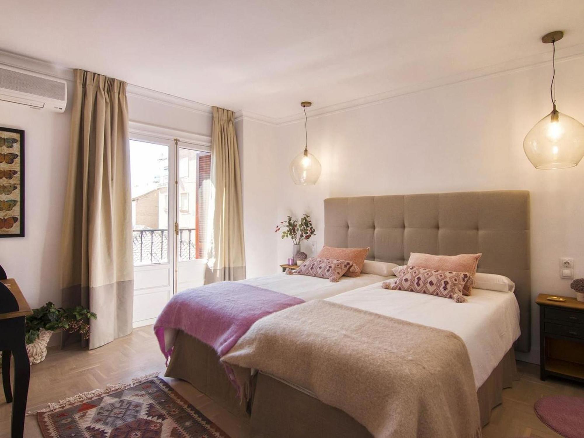 Glow And Elegant Apartment In Granada Center Free Parking Экстерьер фото