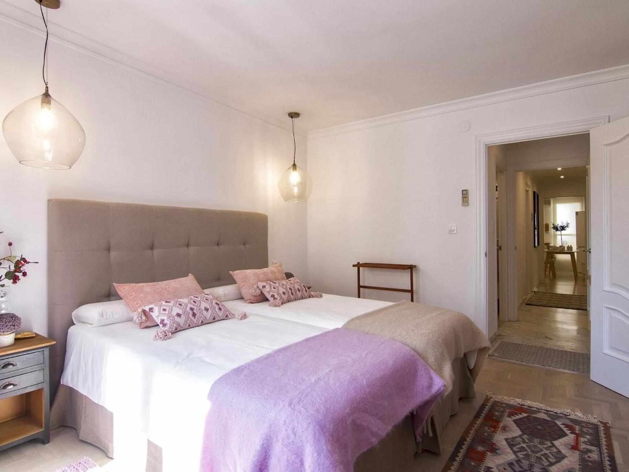 Glow And Elegant Apartment In Granada Center Free Parking Экстерьер фото