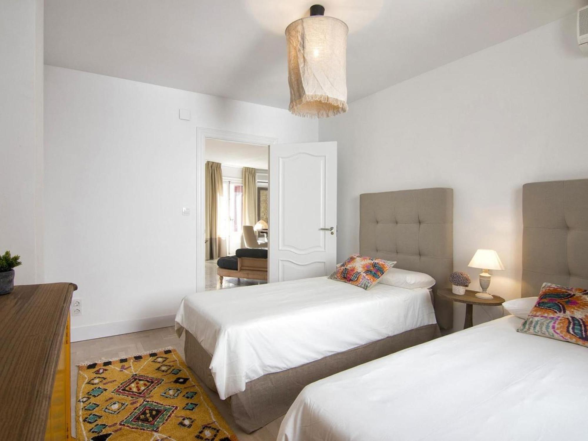 Glow And Elegant Apartment In Granada Center Free Parking Экстерьер фото